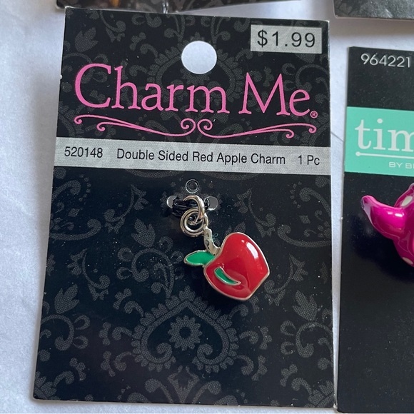 Lot of 12 Jewelry Making Charms / Pendants / Beads - Picture 4 of 15